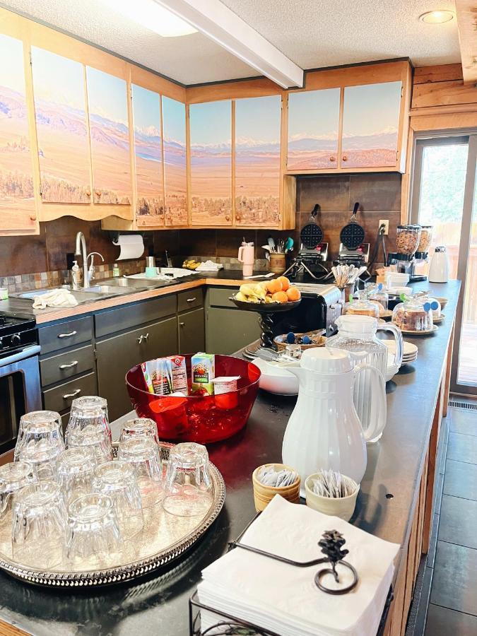 Cozy Cabin Suite Bed And Breakfast Woodland Park Luaran gambar